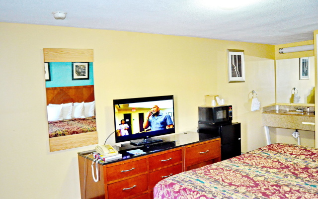 photo 4 of Flagship Inn And Suites