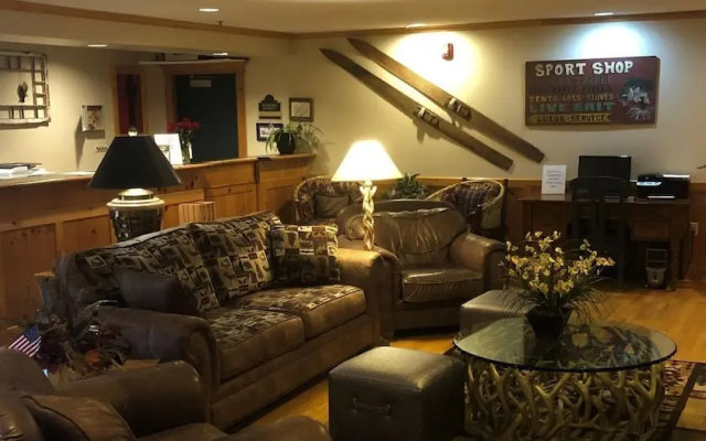 photo 2 of Flat Creek Inn And Suites