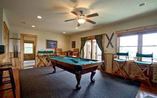 photo 3 of Flatlanders' Retreat - 4 Br Cabin