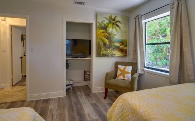photo 5 of Melbourne Escape w/ Screened Patio, Near Beaches!