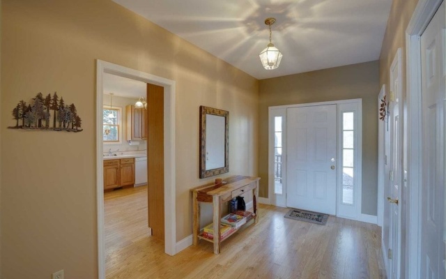 photo 3 of Fontana Lakeview Escape 4 Bedroom Home