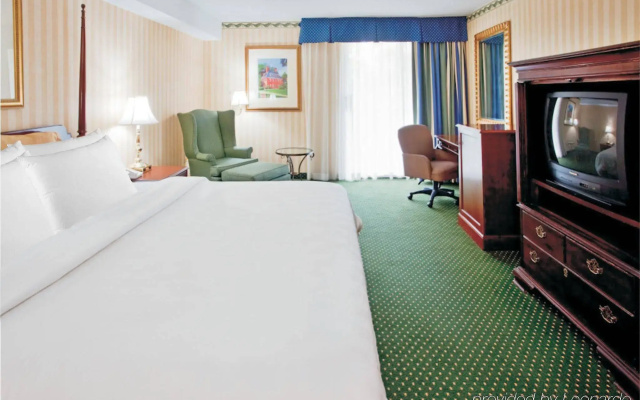 photo 5 of Fort Magruder Hotel Trademark Collection by Wyndham