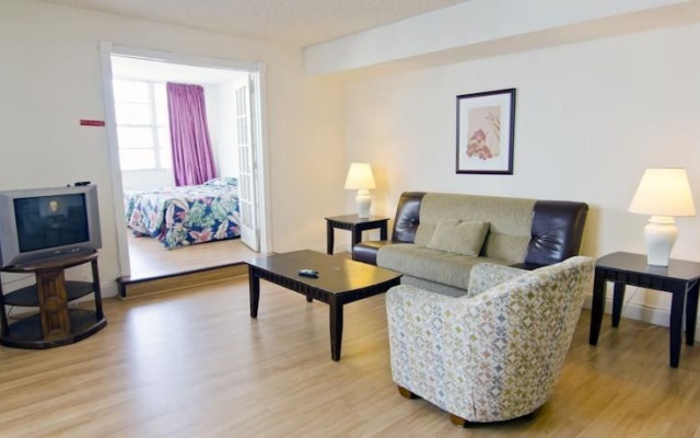 photo 2 of Four Ambassadors Hotel