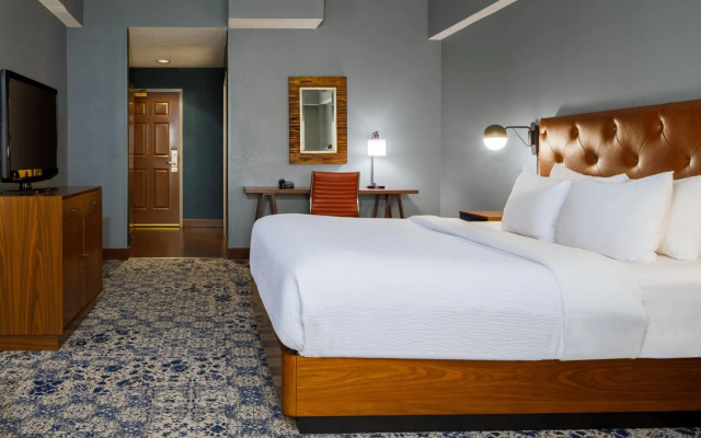 photo 4 of Four Points by Sheraton Louisville Airport