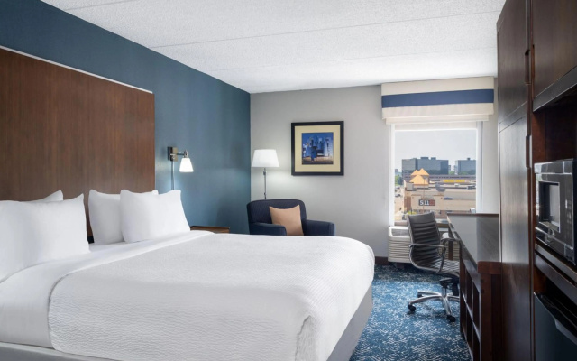 photo 4 of Four Points by Sheraton Mall of America Minneapolis Airport