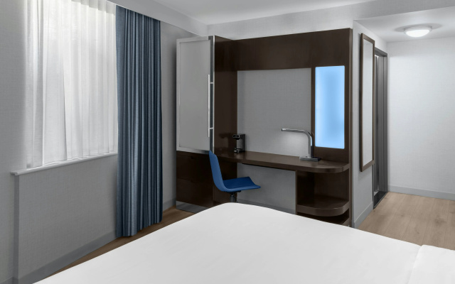 photo 2 of Four Points By Sheraton New York Downtown