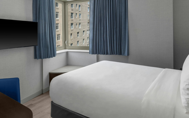 photo 3 of Four Points By Sheraton New York Downtown