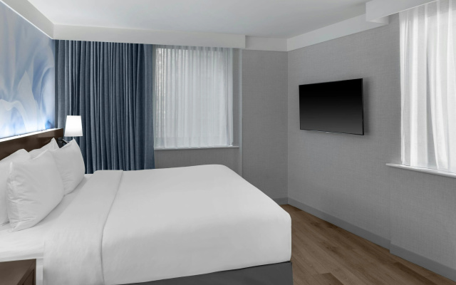 photo 4 of Four Points By Sheraton New York Downtown