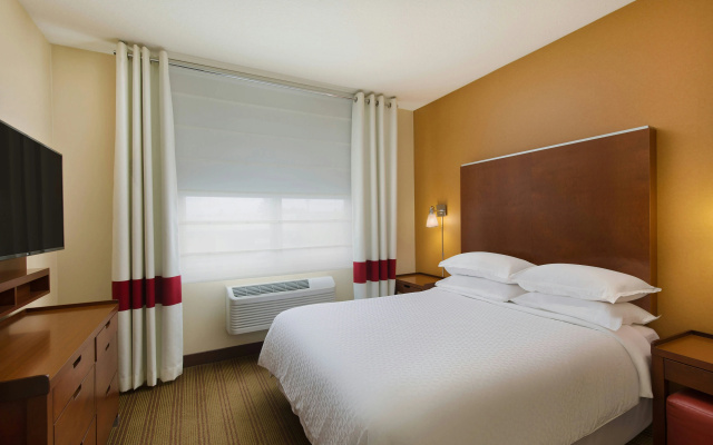 photo 2 of Four Points By Sheraton Portland East
