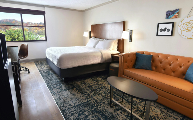 photo 4 of Four Points by Sheraton York