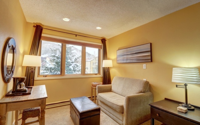photo 3 of Fp211 Fox Pine Inn 1br 2ba 1 Bedroom Condo by RedAwning
