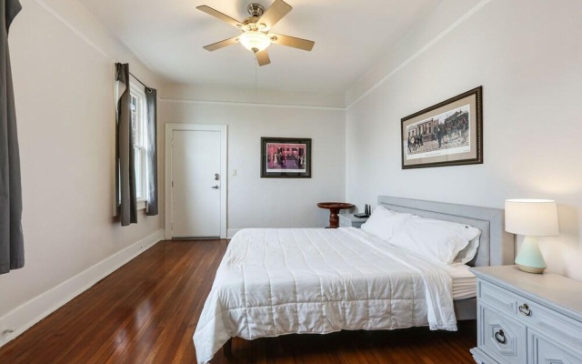 photo 5 of Freret Apartments near Street Car & Tulane