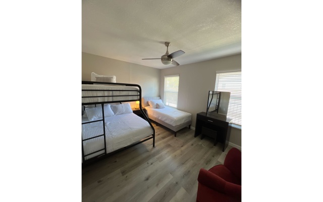 photo 2 of Freshly Remodeled 3BR 2BA Near Fantastic Downtown