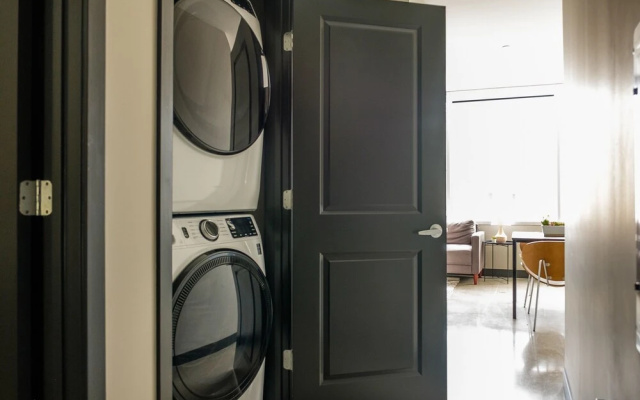 photo 4 of FRONTDESK Flashcube Apts Downtown Kansas City