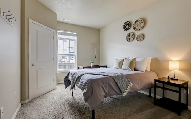 photo 4 of FRONTDESK University Edge Notre Dame Apts South Bend