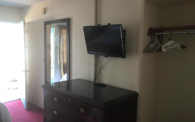 photo 5 of Frontier Motel