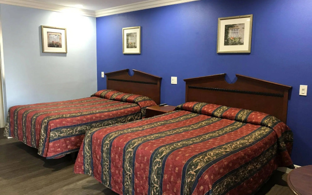 photo 5 of Fullerton Lodge