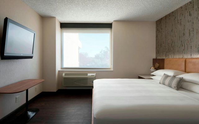 photo 3 of Fullerton Marriott at California State University