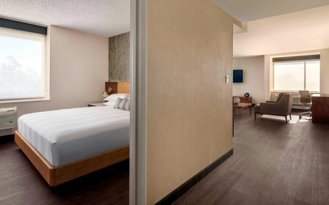 photo 4 of Fullerton Marriott at California State University