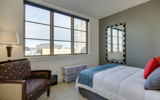 photo 5 of Fully furnished 1BR Apartment - Downtown Location