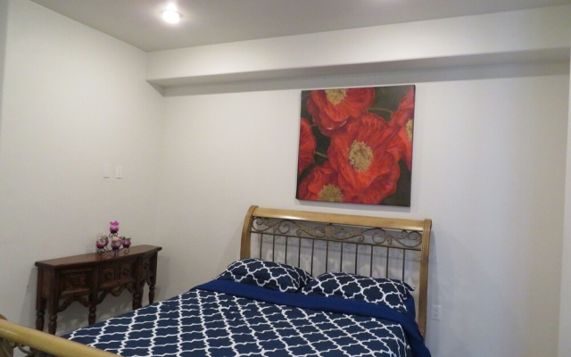 photo 4 of Fully Furnished Apartments near Hollywood