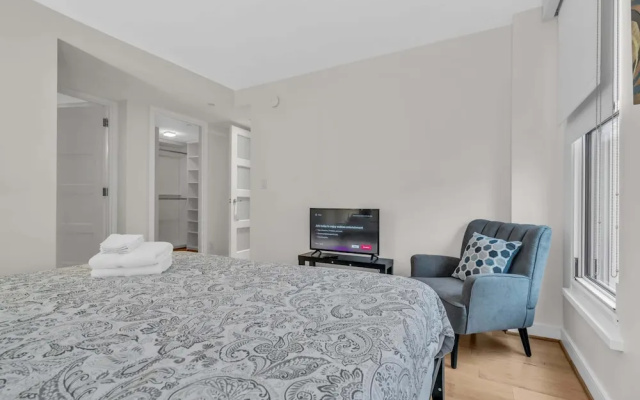 photo 2 of Furnished 2br Apartment In Penn Quarter, Dc 2 Bedroom Apts by RedAwning