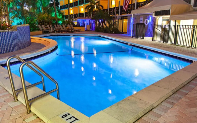 photo 4 of Galt Villas Hotel