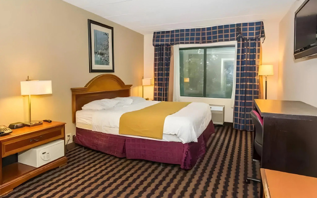 photo 2 of Garden Inn