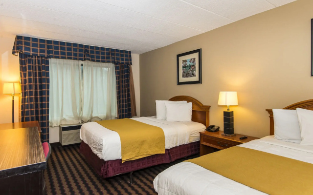 photo 5 of Garden Inn