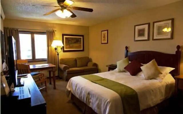 photo 5 of GetAways at Falcon Point Resort
