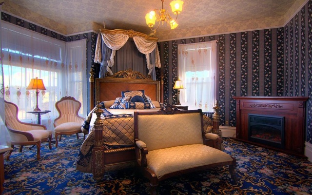 photo 3 of Gingerbread Mansion Inn