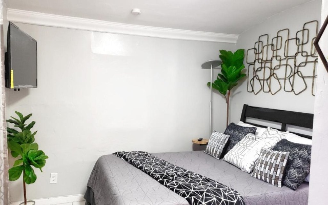 photo 2 of Glam Private Studio 4 Miles from Hard Rock Stadium