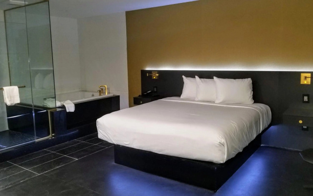 photo 5 of Glen Capri Inn & Suites - Burbank Universal