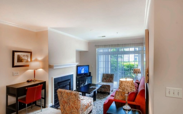 photo 3 of Global Luxury Suites at the Junction