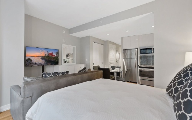 photo 5 of Global Luxury Suites Center City