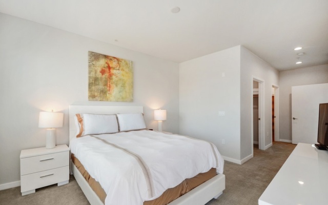 photo 5 of Global Luxury Suites in Menlo Park