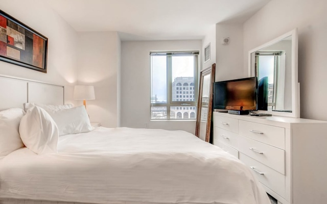 photo 3 of Global Luxury Suites in Rosslyn