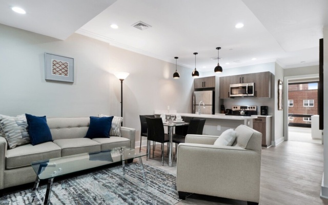 photo 3 of Global Luxury Suites on Prospect Street