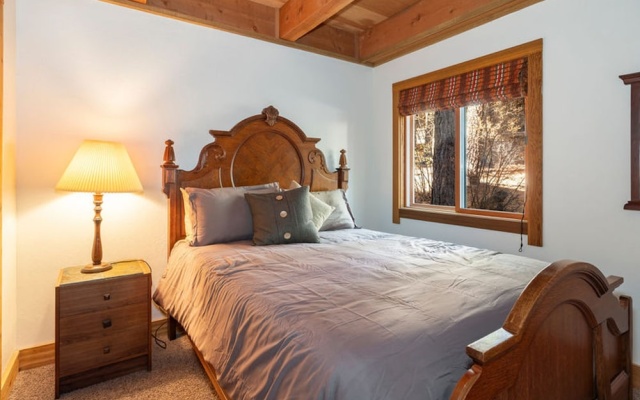 photo 3 of Gold Bend Condominiums
