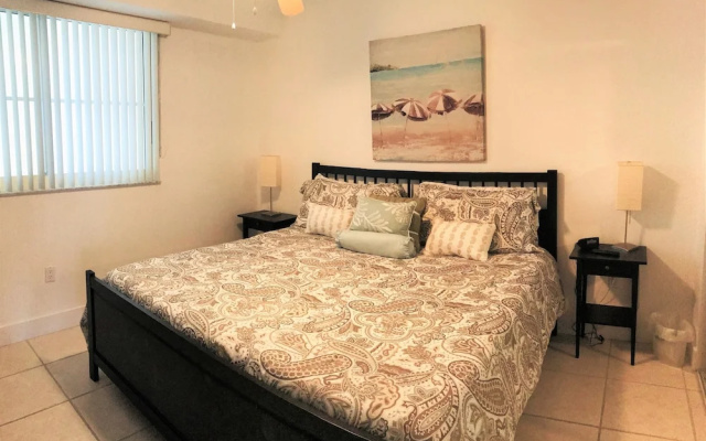 photo 4 of Le Golden Bay 1108 by Go Florida Condo, Sunny Isles