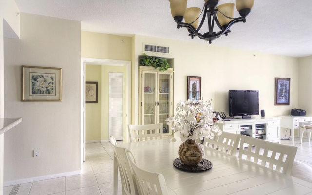 photo 5 of Le Golden Bay 1108 by Go Florida Condo, Sunny Isles