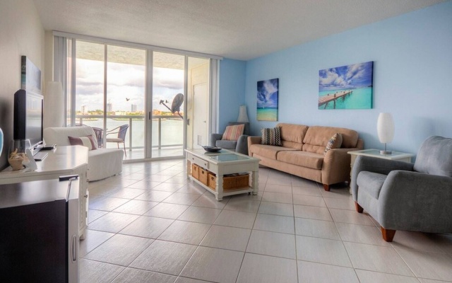 photo 4 of Le Golden Bay 501 by Go Florida Condo, Sunny Isles