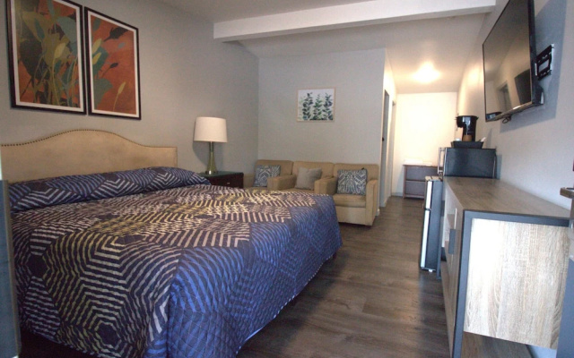 photo 3 of Golden Kent Motel