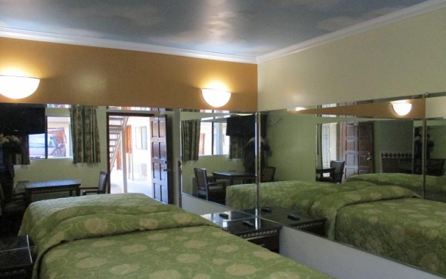 photo 5 of Golden West Manor Motel