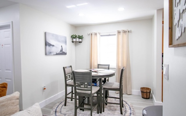 photo 4 of Good Vibes Oasis- Cozy Townhome With Parking