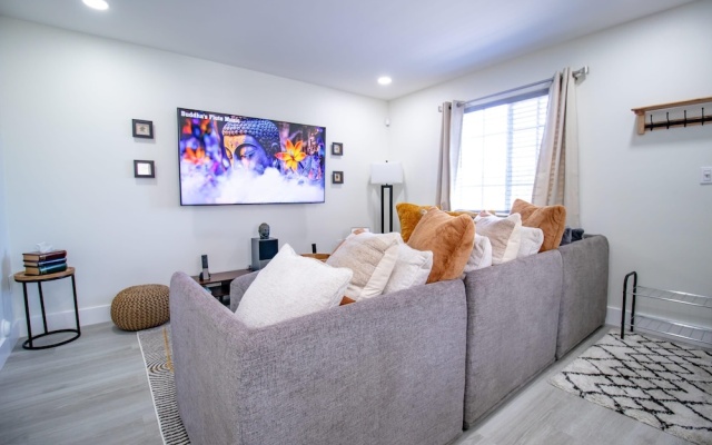 photo 5 of Good Vibes Oasis- Cozy Townhome With Parking