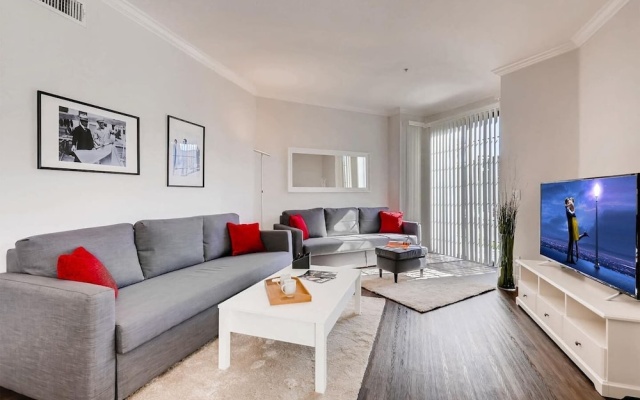 photo 4 of Gorgeous Beverly Hills/Weho - 2BR/Bath - 2 Free Parking Spots! (BW-1)