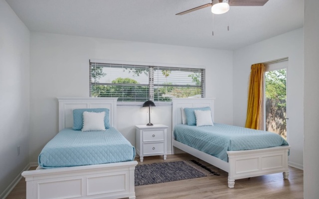 photo 5 of Gorgeous Grove Contemporary Family Home