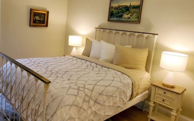 photo 2 of Governor's Mansion Inn