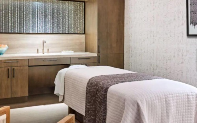 photo 3 of Grand Hyatt Vail Hotel Room With 2 Queens